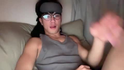 Snapshot of toshikaro0 chatting on February 14, 8:49 pm Karo online show from February 14, 8:49 pm