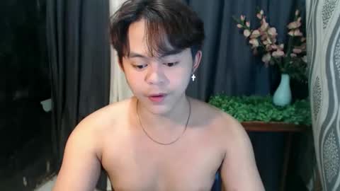 Toshiro online show from April 10, 7:18 pm