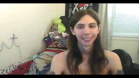 Snapshot of totalfuckingadorable chatting on July 7, 6:47 am Luna online show from July 7, 6:47 am