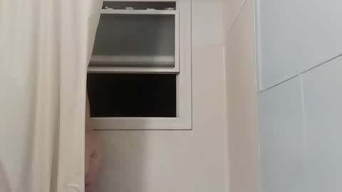 totallyawesome_65 online show from September 19, 9:32 am