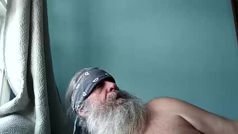 totallyawesome_65 online show from December 1, 3:39 pm