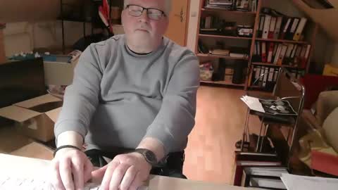 toto758 online show from February 5, 9:30 pm