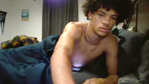 Snapshot of totxxx335 chatting on October 29, 6:42 pm totxxx335 online show from October 29, 6:42 pm