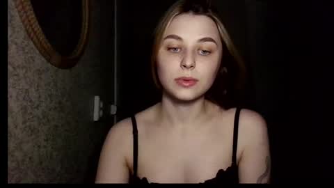 touch_and_run online show from April 14, 6:14 pm