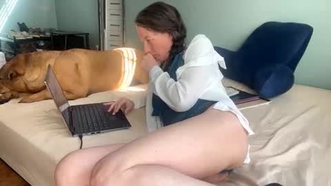 toxiclayne online show from April 8, 7:03 pm