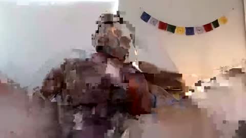 Snapshot of toyboy2half chatting on January 29, 11:25 pm Aaron online show from January 29, 11:25 pm