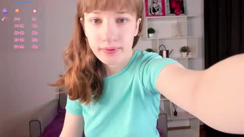 tracy_aww online show from February 11, 2:49 am