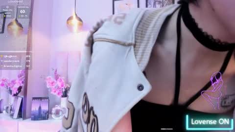 Tracy  online show from February 15, 12:51 am