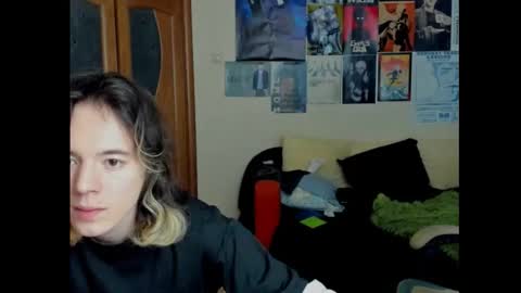 Ariana and Erik online show from December 17, 2:12 pm