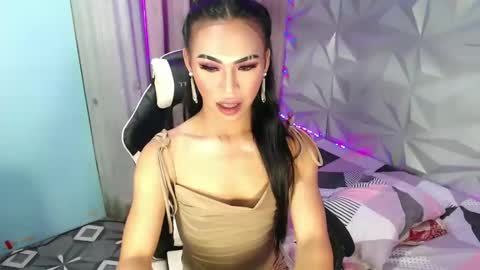 Gigi online show from January 8, 1:31 pm