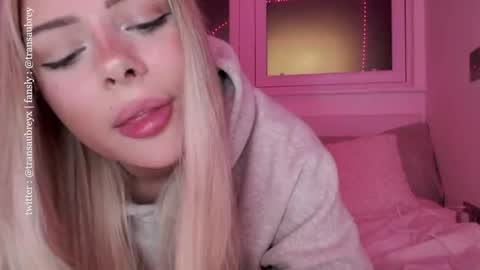 Snapshot of transaubrey chatting on September 27, 7:41 pm aubrey 3 online show from September 27, 7:41 pm