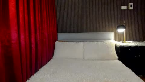 Daisy online show from December 9, 2:45 am