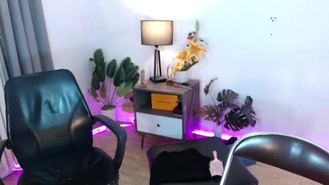 Selena the real cummer online show from February 15, 4:12 pm