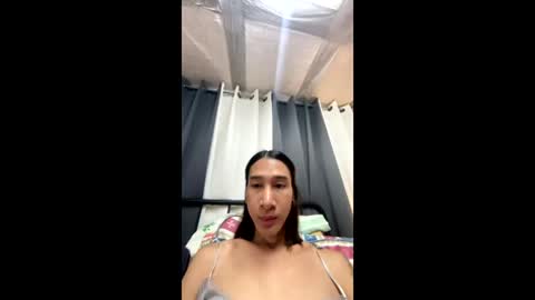 Snapshot of transmedusaxxx chatting on June 9, 9:21 am Chloe online show from June 9, 9:21 am
