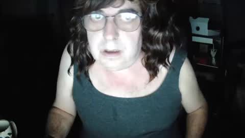 Snapshot of transmtfhello chatting on November 18, 12:16 am Peter online show from November 18, 12:16 am