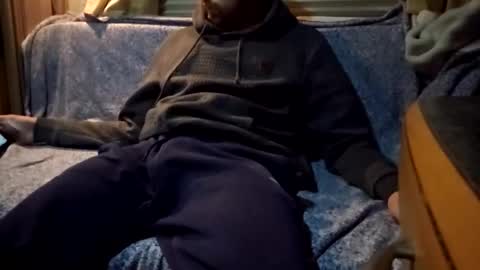 Snapshot of travelbait chatting on October 23, 8:29 pm travelbait online show from October 23, 8:29 pm