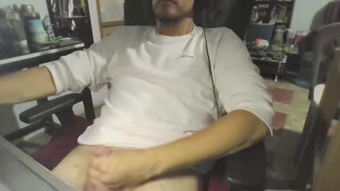 traveler_92 online show from April 11, 4:06 am