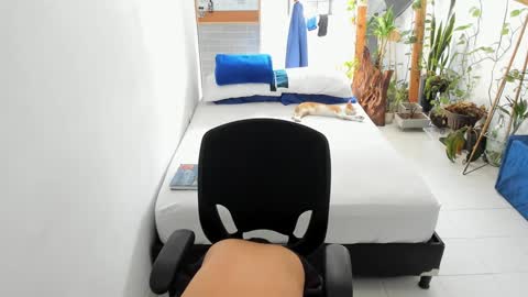 Snapshot of travis_bakerr chatting on December 11, 2:22 pm travis bakerr online show from December 11, 2:22 pm