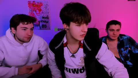 Travis online show from February 6, 9:56 am