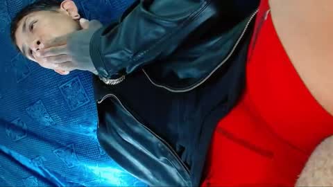 TRAV - INDEPENDENT MODEL online show from December 19, 6:23 pm