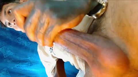 TRAV - INDEPENDENT MODEL online show from December 21, 5:40 pm