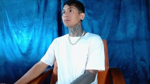 TRAV - INDEPENDENT MODEL online show from January 9, 7:31 am