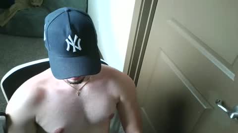 trayyay online show from April 19, 5:34 pm