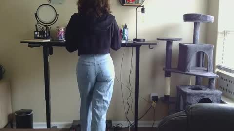 treadmillprincess online show from April 17, 8:01 pm