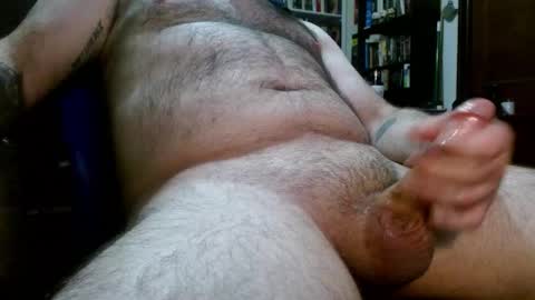 Snapshot of treasured_trash chatting on November 28, 10:12 pm Dilly Dally online show from November 28, 10:12 pm