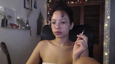 Snapshot of treasuresz chatting on February 21, 4:05 pm Emily online show from February 21, 4:05 pm