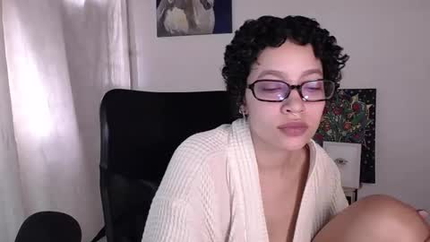 Emily online show from February 19, 8:49 pm