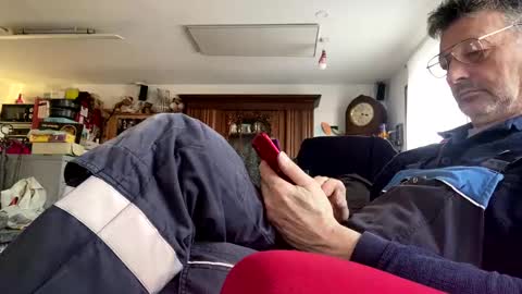 trebgeis1 online show from February 17, 2:37 pm