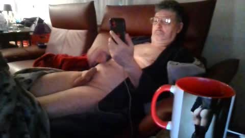 trebgeis1 online show from March 21, 4:39 am