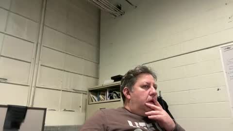 Snapshot of treborinthesky chatting on December 20, 4:14 pm treborinthesky online show from December 20, 4:14 pm