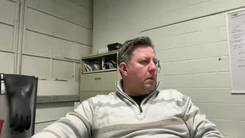 Snapshot of treborinthesky chatting on February 6, 11:37 pm treborinthesky online show from February 6, 11:37 pm