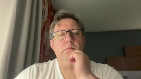 Snapshot of treborinthesky chatting on June 24, 5:17 am treborinthesky online show from June 24, 5:17 am