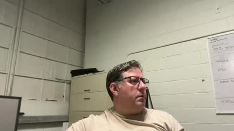 Snapshot of treborinthesky chatting on June 28, 9:15 am treborinthesky online show from June 28, 9:15 am