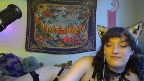 Snapshot of treecups chatting on September 23, 9:18 pm treecups online show from September 23, 9:18 pm