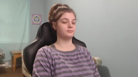 TreeJeanne online show from February 6, 11:04 pm