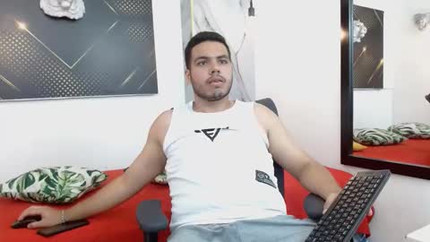 Snapshot of trevor_ash chatting on February 6, 3:33 am TREVOR online show from February 6, 3:33 am