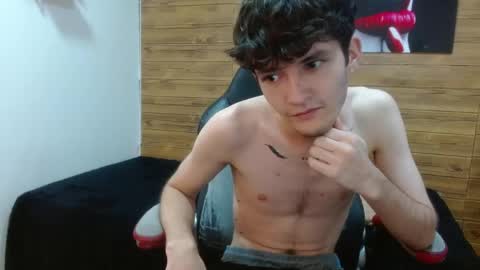Snapshot of trevor_mob chatting on May 27, 1:57 am trevor_mob online show from May 27, 1:57 am