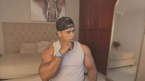 Snapshot of trevor_vinc chatting on June 24, 12:48 pm trevor online show from June 24, 12:48 pm