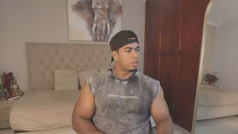 Snapshot of trevor_vinc chatting on June 28, 3:51 pm trevor online show from June 28, 3:51 pm