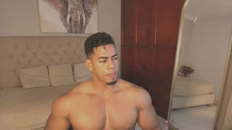 Snapshot of trevor_vinc chatting on July 17, 1:29 pm trevor online show from July 17, 1:29 pm