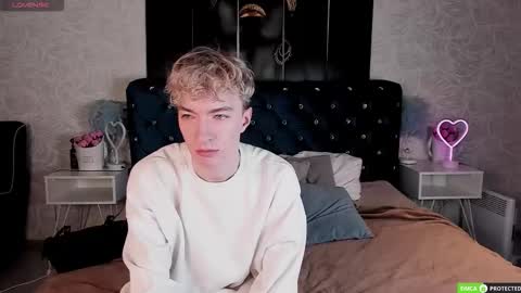 TrevorBenson online show from November 25, 3:28 am