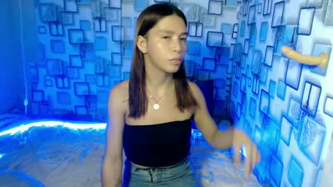 trexie215765 online show from June 23, 1:58 am