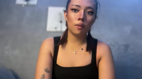 trexie_fucks15 online show from June 3, 4:37 am