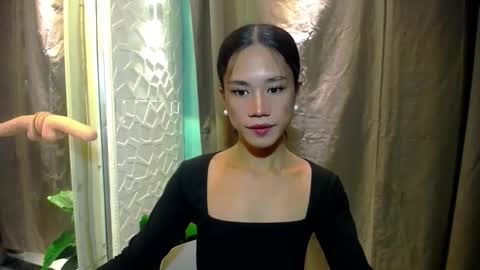 Trexie  online show from April 16, 8:04 am