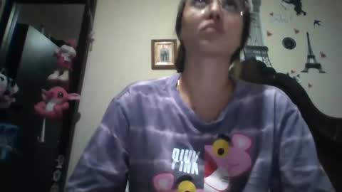 Snapshot of triana_bell chatting on December 19, 11:03 pm triana_bell online show from December 19, 11:03 pm