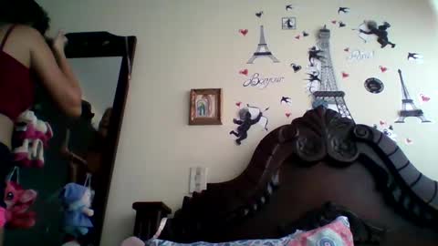 Snapshot of triana_bell chatting on October 4, 4:49 pm triana_bell online show from October 4, 4:49 pm